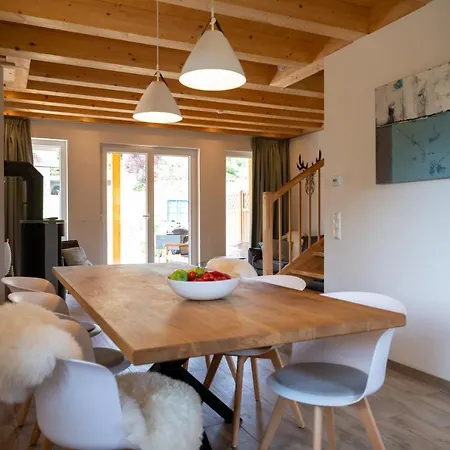 Casa Drei Maedel - Winter En Zomer アルノルトシュタイン